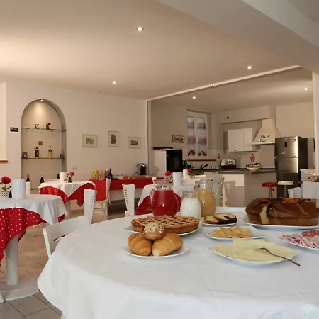 马墩纳塔安迪卡酒店 阿西西