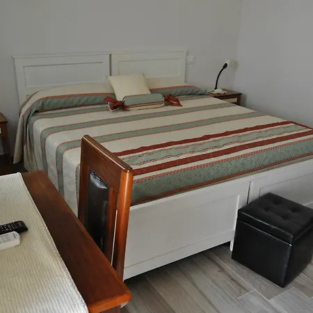 马墩纳塔安迪卡酒店 阿西西